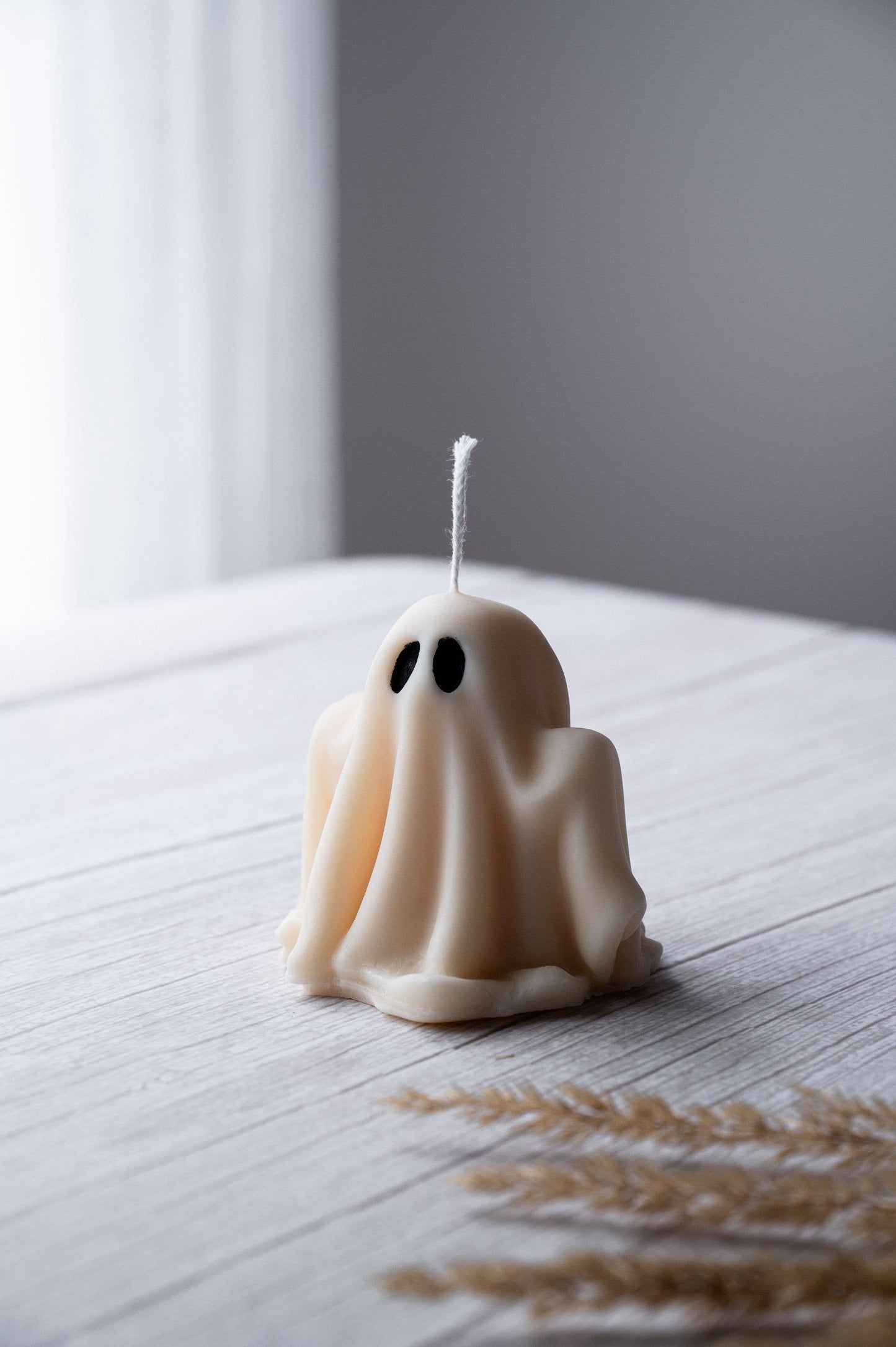 Spooky Spectral Charm -  Cutie Ghost Candle